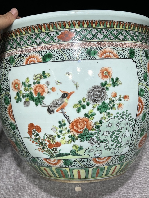 古玩陶瓷花鳥紋五彩缸真品鑒賞圖