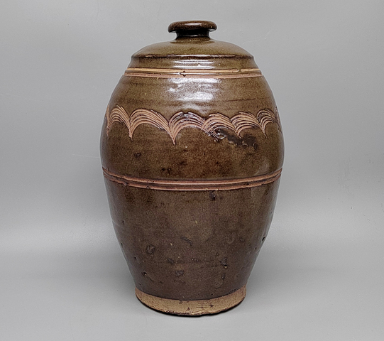 古玩陶瓷精品明代茶葉末釉刻水波紋大梅瓶拍賣，當前價格1980元