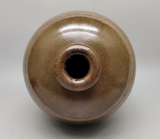 古玩陶瓷精品明代茶葉末釉刻水波紋大梅瓶拍賣，當前價格1980元