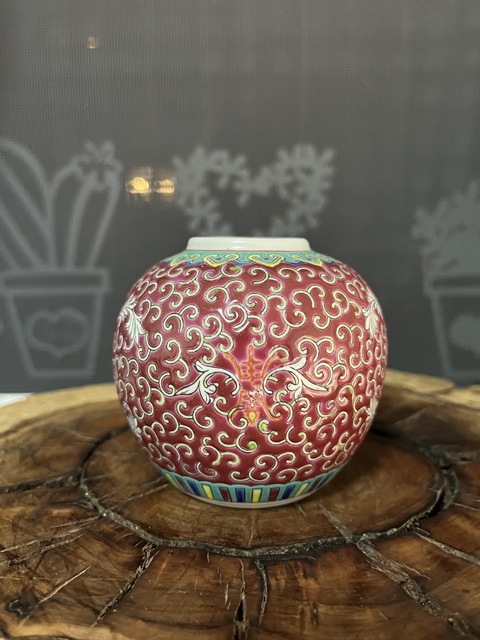 古玩陶瓷胭脂紅粉彩花卉紋罐拍賣，當前價格288元