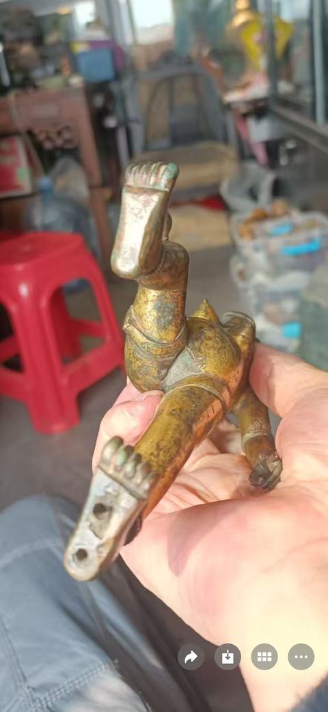古玩銅器清中期鎏金獅面空行母拍賣，當(dāng)前價(jià)格35000元