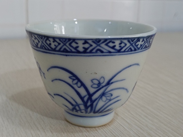 古玩陶瓷青花杯真品鑒賞圖