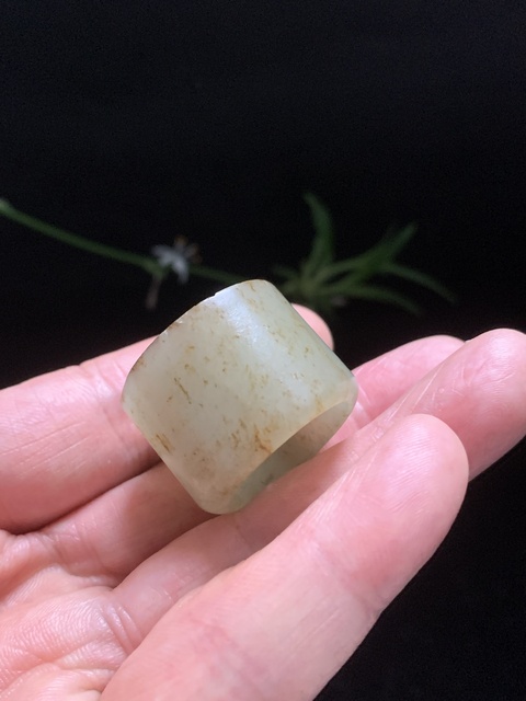古玩玉器和田玉雕“素紋扳指”真品鑒賞圖