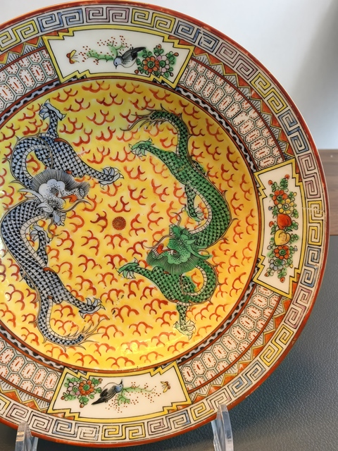 古玩陶瓷廣彩龍紋盤真品鑒賞圖