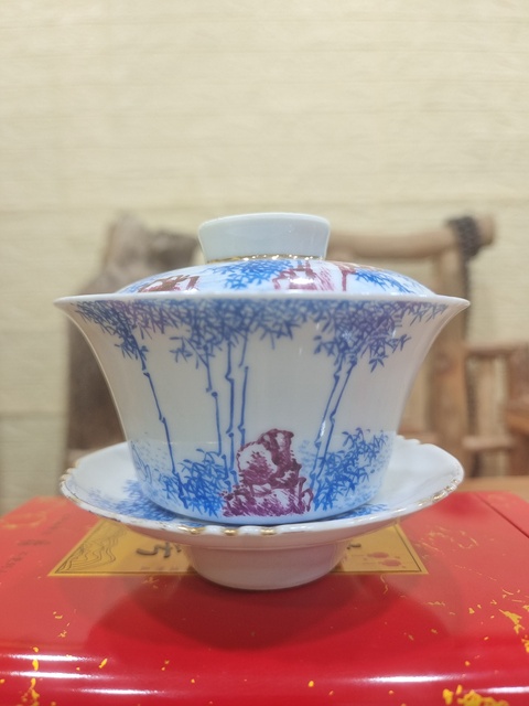 古玩陶瓷民國 藍料彩竹紋蓋碗真品鑒賞圖