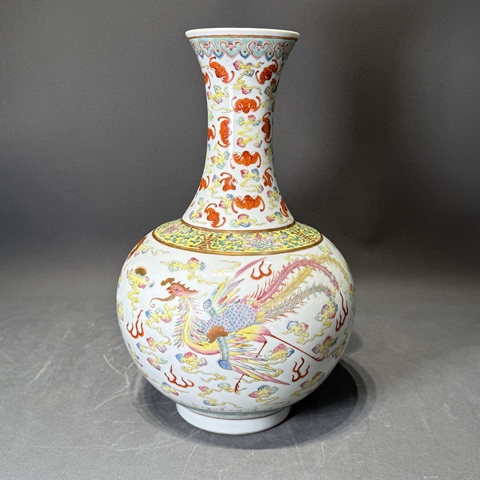 古玩陶瓷民國(guó) 粉彩龍鳳紋賞瓶真品鑒賞圖