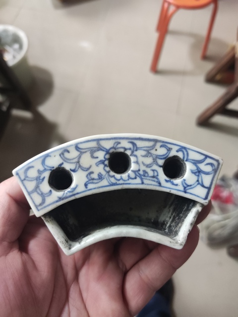 古玩陶瓷青花筆插真品鑒賞圖