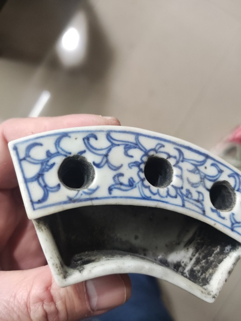 古玩陶瓷青花筆插真品鑒賞圖
