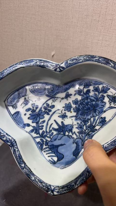 古玩陶瓷日本明治青花飛黃騰達圖三足洗真品鑒賞圖