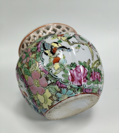 古玩陶瓷廣彩花鳥紋花囊真品鑒賞圖