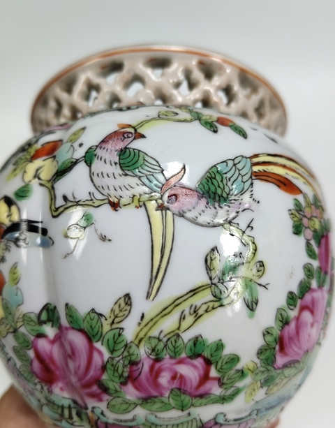古玩陶瓷廣彩花鳥紋花囊真品鑒賞圖