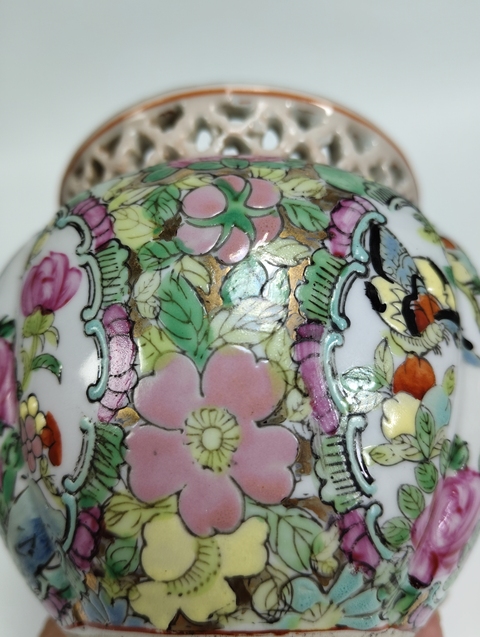 古玩陶瓷廣彩花鳥紋花囊真品鑒賞圖