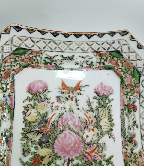 古玩陶瓷廣彩花蝶紋盤真品鑒賞圖