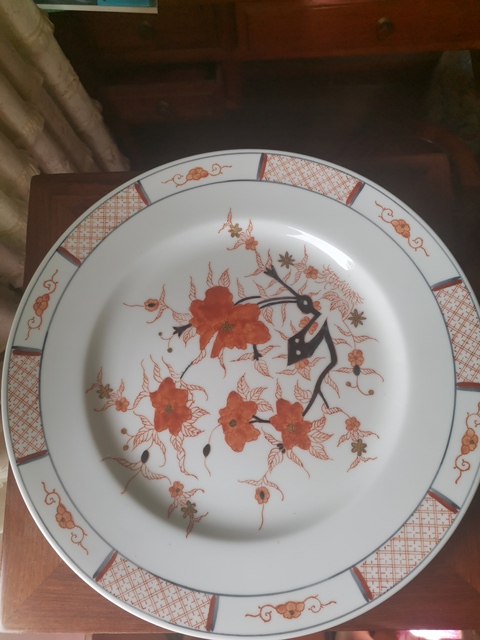 古玩陶瓷彩繪花卉紋盤真品鑒賞圖