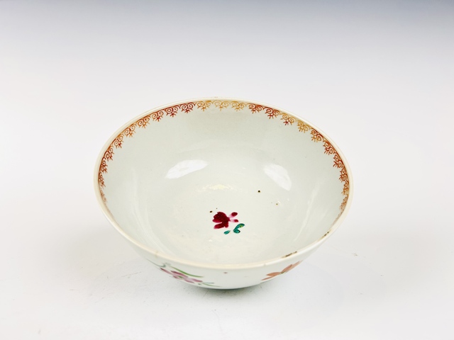 古玩陶瓷清早期·粉彩花卉碗真品鑒賞圖