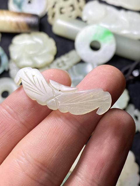 古玩玉器（放漏）清代雙面工多孔和田玉雕“花片”拍賣，當(dāng)前價格288元