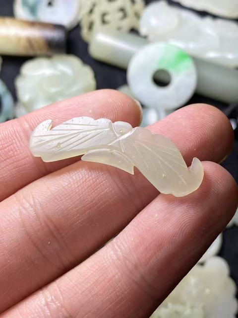古玩玉器（放漏）清代雙面工多孔和田玉雕“花片”拍賣，當(dāng)前價格288元