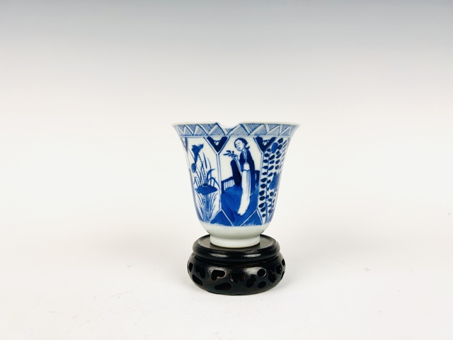古玩陶瓷清光緒·青花人物故事鈴鐺杯真品鑒賞圖