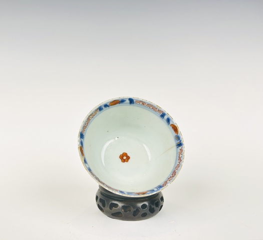 古玩陶瓷清康熙·亭臺樓閣青花礬紅馬蹄杯真品鑒賞圖