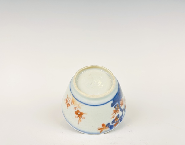 古玩陶瓷清康熙·亭臺樓閣青花礬紅馬蹄杯真品鑒賞圖
