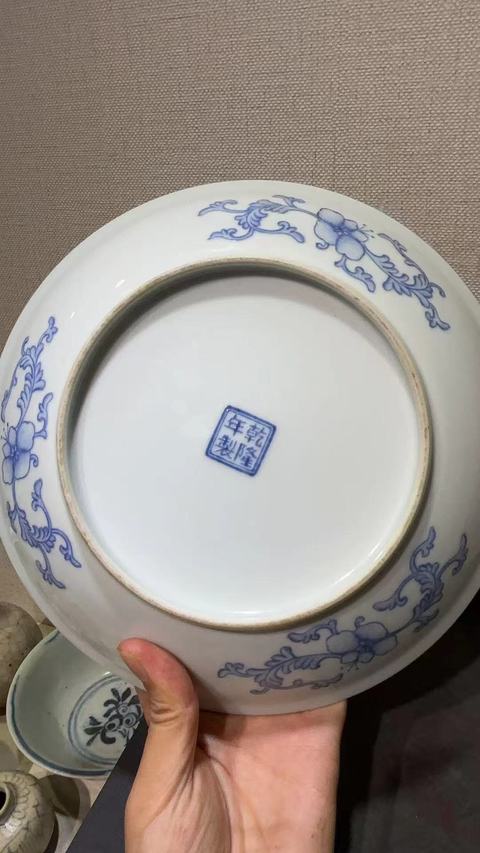 古玩陶瓷琺瑯彩飛鳴宿食紋盤真品鑒賞圖