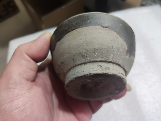 古玩陶瓷褐釉茶碗真品鑒賞圖