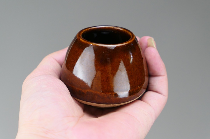 古玩陶瓷紫金釉雞心罐真品鑒賞圖