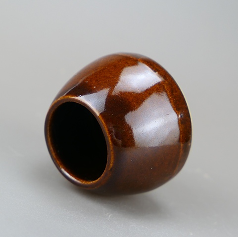 古玩陶瓷紫金釉雞心罐真品鑒賞圖