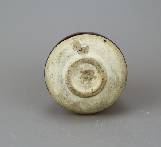 古玩陶瓷紫金釉雞心罐真品鑒賞圖