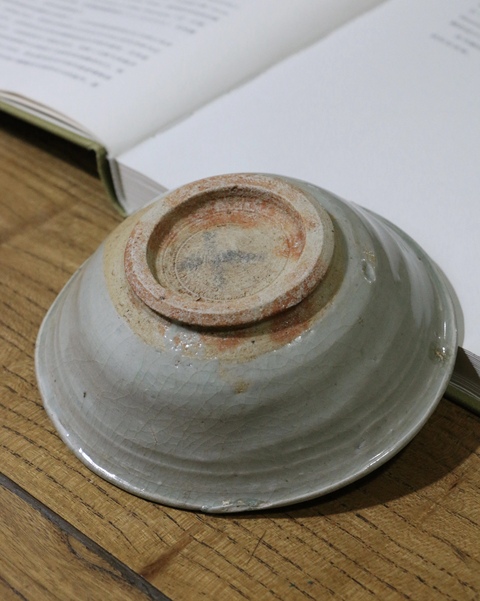 古玩陶瓷龍泉粉青釉撇口碗拍賣，當前價格420元