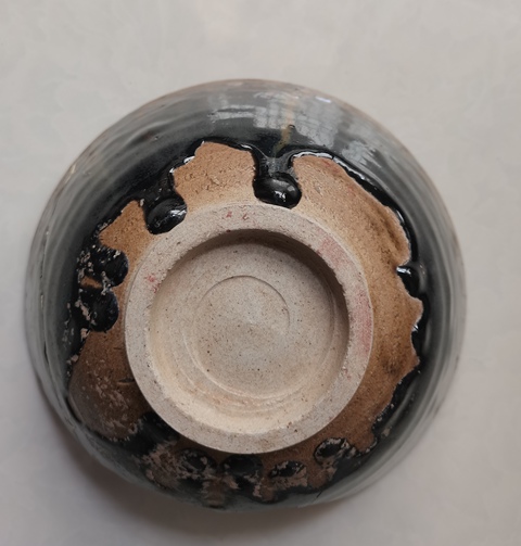 古玩陶瓷磁州窯鐵銹紅條紋碗拍賣,當前價格0元