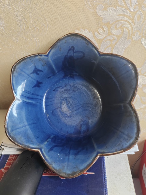 古玩陶瓷藍上藍品種八仙人物花口碗真品鑒賞圖