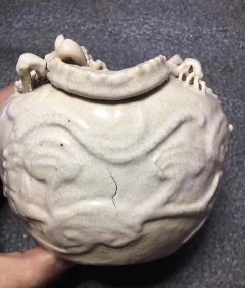 古玩陶瓷哥釉貼塑螭龍紋水洗真品鑒賞圖