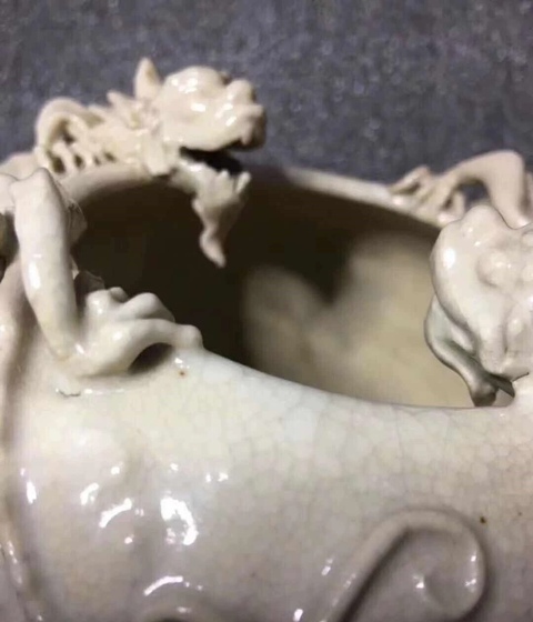 古玩陶瓷哥釉貼塑螭龍紋水洗真品鑒賞圖
