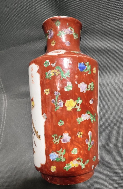 古玩陶瓷彩繪人物紋撇口瓶真品鑒賞圖