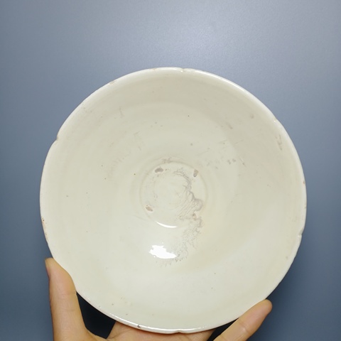 古玩陶瓷宋金,葵口大碗拍賣,當前價格4500元
