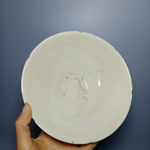 古玩陶瓷宋金,葵口大碗拍賣,當前價格4500元