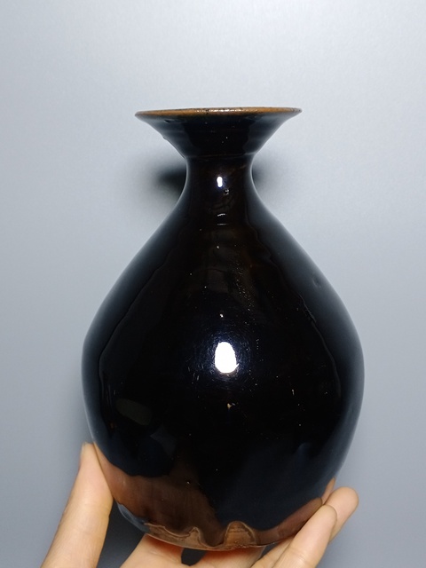 古玩陶瓷盤口瓶真品鑒賞圖