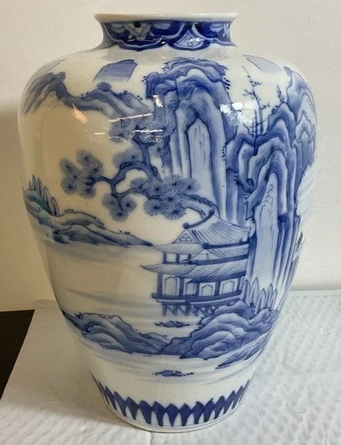 古玩陶瓷日本大正青花山水人物梅瓶真品鑒賞圖
