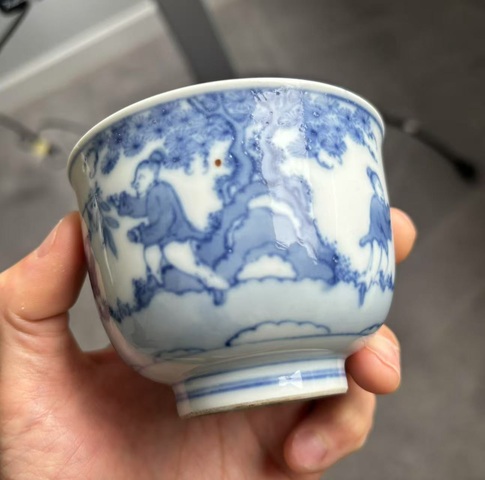 古玩陶瓷日本明治青花人物故事紋茶碗真品鑒賞圖