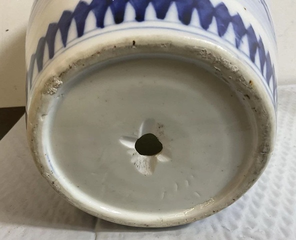古玩陶瓷日本大正青花山水人物梅瓶真品鑒賞圖