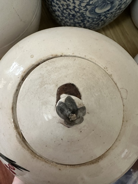 古玩陶瓷粉彩喜鵲登梅冬瓜罐真品鑒賞圖