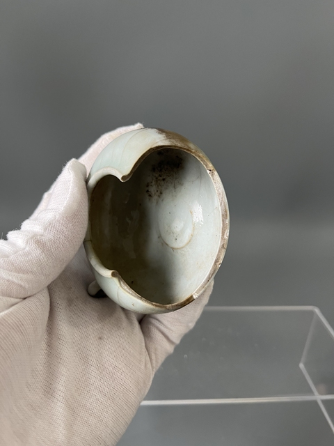 古玩陶瓷南宋龍泉官窯青瓷鳥食罐拍賣,當前價格1980元