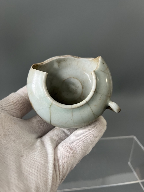 古玩陶瓷南宋龍泉官窯青瓷鳥食罐拍賣,當前價格1980元