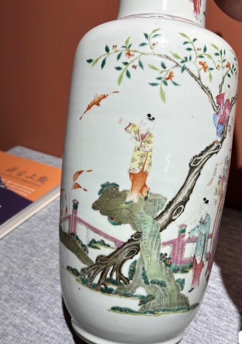 古玩陶瓷人物紋粉彩棒槌瓶真品鑒賞圖
