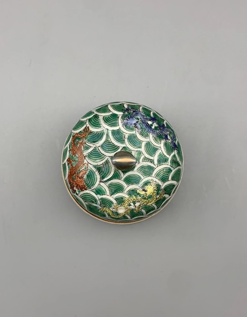 古玩陶瓷民國(guó)龍紋蓋盅真品鑒賞圖