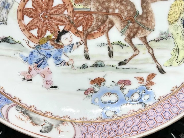 古玩陶瓷粉彩盤真品鑒賞圖