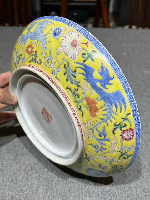 古玩陶瓷粉彩盤真品鑒賞圖