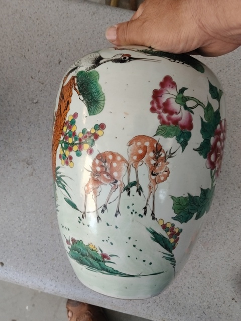 古玩陶瓷粉彩松鶴紋冬瓜罐畫功一流精品拍賣，當(dāng)前價格3888元