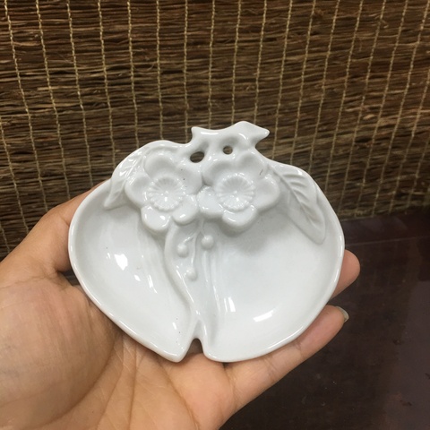古玩陶瓷清代.德化白瓷桃形筆添拍賣，當(dāng)前價(jià)格0元